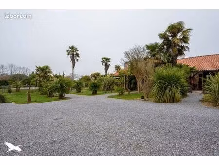 ferme 14 pièces 300 m²