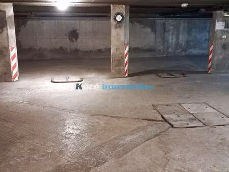 parking/box 16 m² tarbes