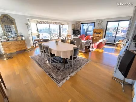 appartement 6 pièces 147 m²