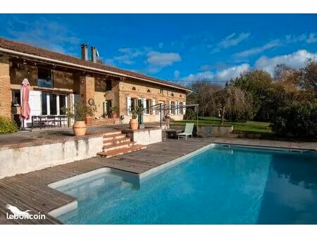 ferme 2 pièces 360 m²