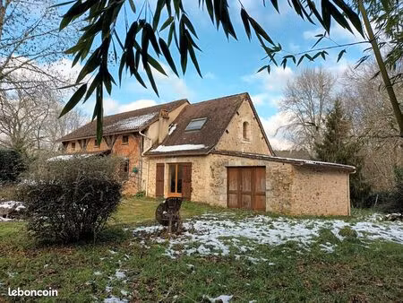 ensemble de 2 maisons avec garage et dépendances