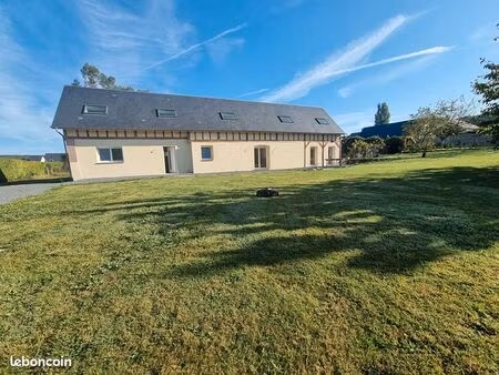 maison 8 pièces 215 m²