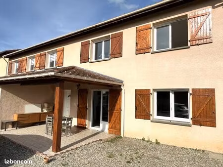 maison avec terrain clos de 392 m²