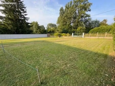 vends terrain constructible lezoux 480m2 prix 50 000