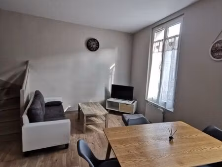 appart duplex 41m2 électricité  eau  chauffage et internet compris