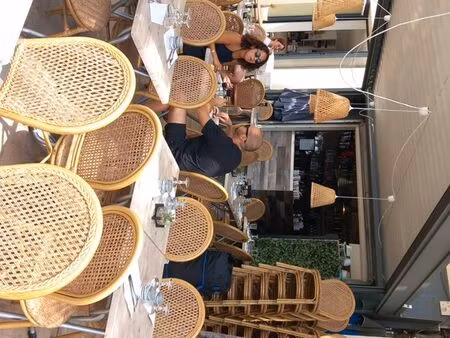 restaurant sur le port de la ciotat