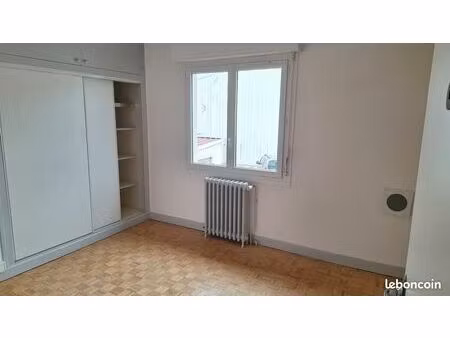 bureau de 12 m² à louer