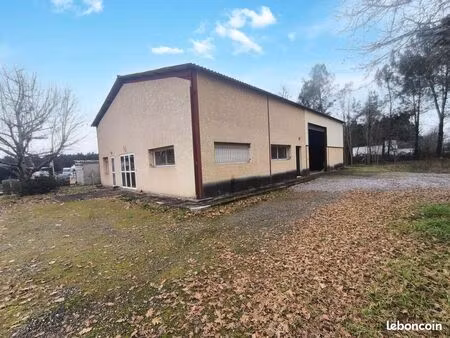 entrepôt 250 m² mont-de-marsan