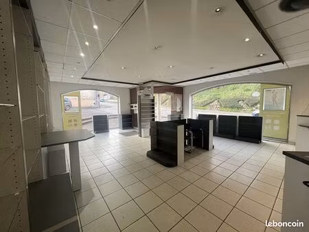 local commercial 101 m² auberives sur vareze