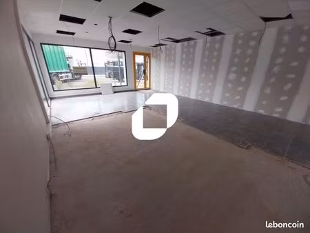 local commercial 50 m²