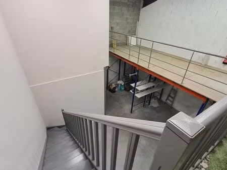 local commercial 135 m² échirolles