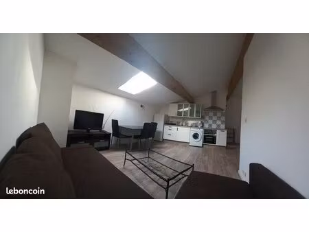 belgentier cœur de village location t2 40m² bail meuble libre 02/01/26