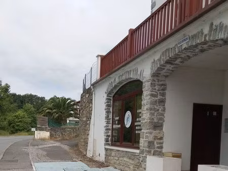 a louer – local commercial ou bureaux – saint-palais