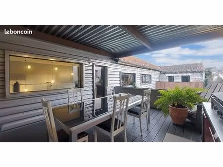 propriété 7 pièces 337 m²
