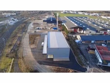 local bureau commercial