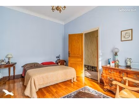 maison 5 pièces 147 m²