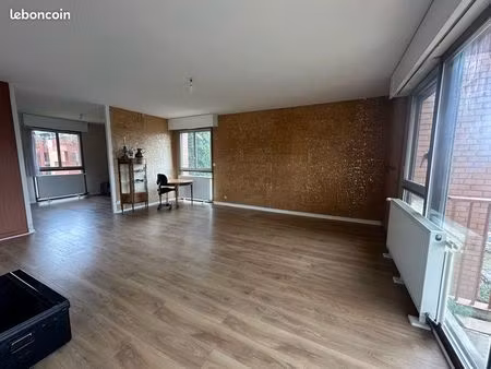 grand t3 de 96 m² avec balcon – quartier recherché à blois