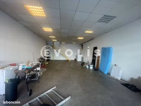 local d'activité 140 m²