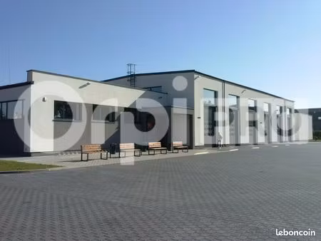 local d'activité 370 m²