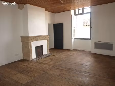 grand logement au coeur de bazas