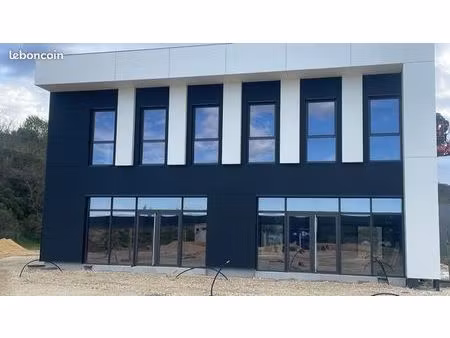 saint paul 3 chateaux locaux 93 m²