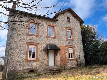 maison 6 pièces 198 m²