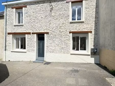 maison en cœur de village   4 chambres  2 salles d’eau