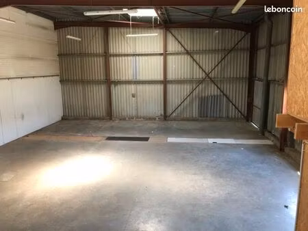 local de 200 m2 et plus