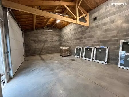 local artisanal et commercial