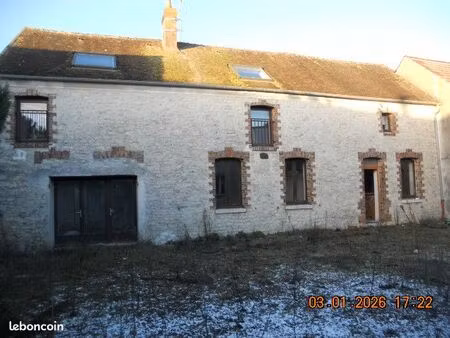 255mil c inf aupr325mil : tàb +2 maisons rénovées300m2 +66m2 :(1à3 logts)+1logt77460à14km 