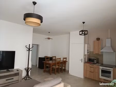 appartement meublé t3 70 m² + terrasse au cœur de cadillac centre – rénové en 2021