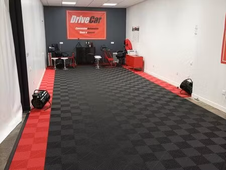 location local de 50 m2 activité accepté detailing / débosselage / pose ppf / covering /re