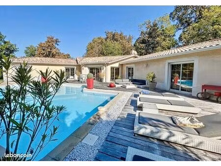 maison 5 pièces 192 m²