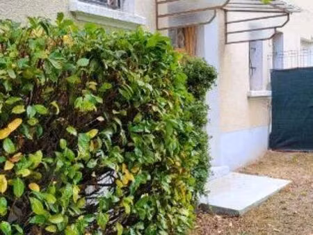 villa 4 pièces 70 m²