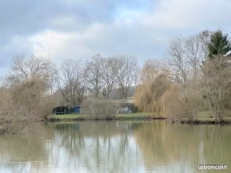 terrain 25 730 m² lamnay