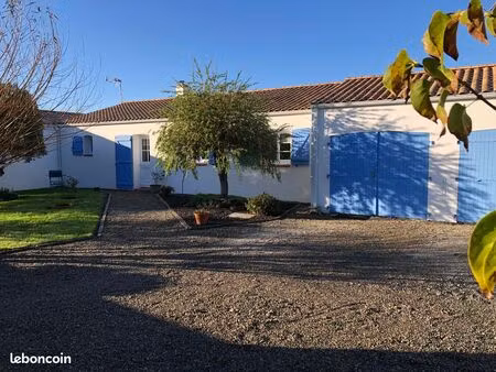 maison de plain-pied dans un cadre de vie calme et agréable à seulement quelques minutes d