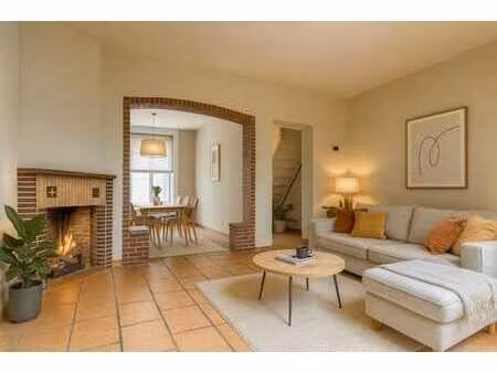 chouette maison avec du potentiel.