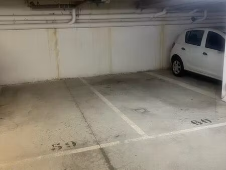 location place de parking