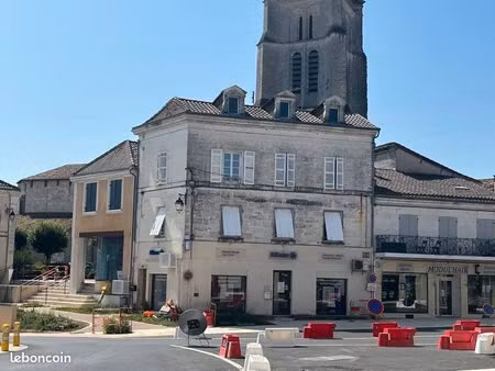 immeuble 200 m² saint astier