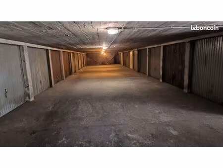 garage sécurisé a vendre
