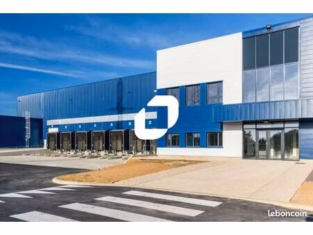 local logistique 19 267 m²