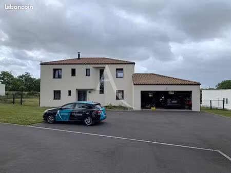 maison 6 pièces 179 m²