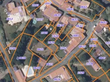 terrain conctructible 1016m2