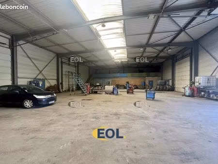 local bureaux 860 m²