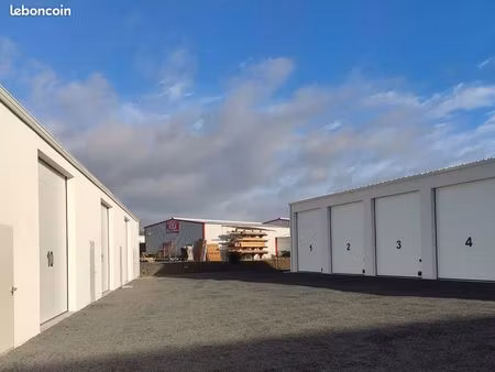 direct propriétaire : local d'activités / entrepôt de 32 m²