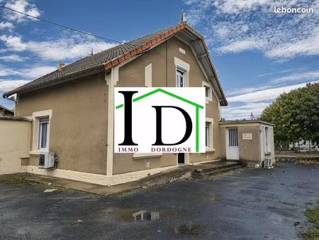 maison de ville 10 pièces 211 m²