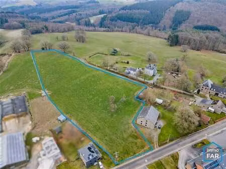 ensemble d’1hectare 66ares dont 74 ares à bâtir pour 2 villa