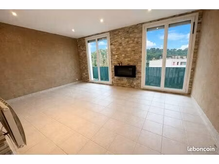 appartement 2 pièces à louer à carnoux-en-provence