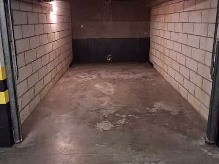 garage/box fermé de 17 m² à vendre à 1932 zaventem