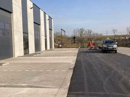 entrepôt mons à louer - stockage ou autres avec parkings